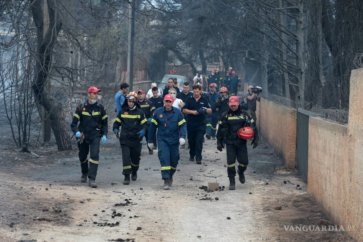 $!74 muertos en incendios forestales en Grecia (fotos)