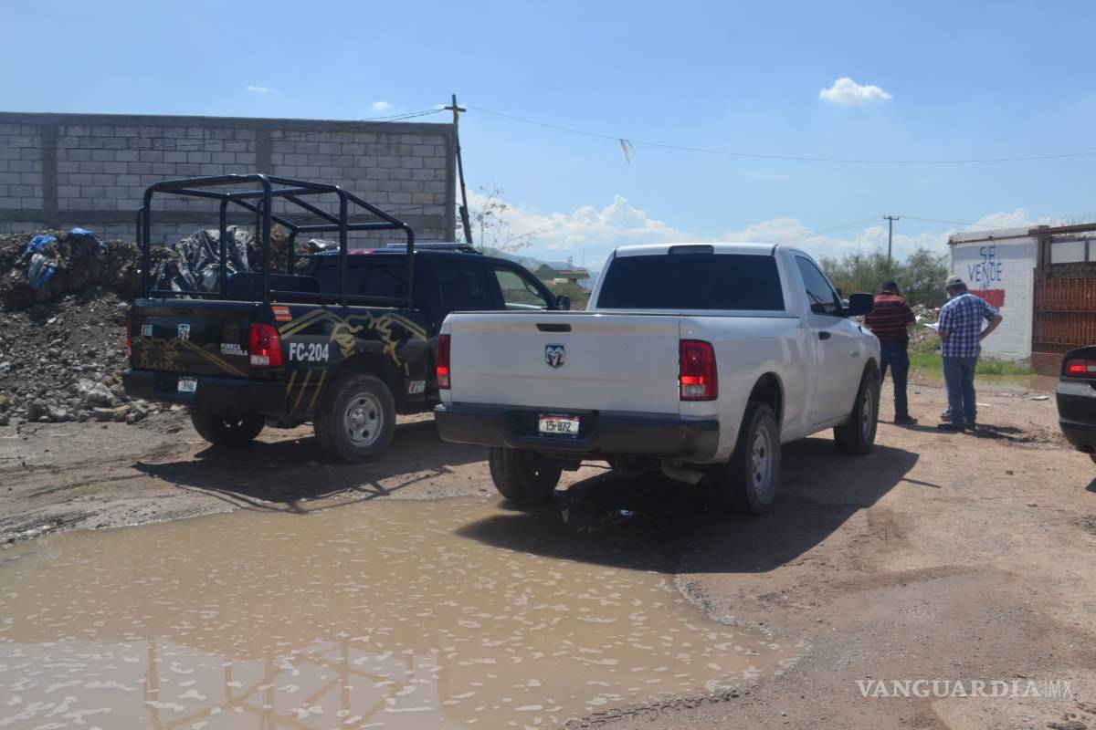 Hallan colgado cuerpo de hombre joven en Torreón