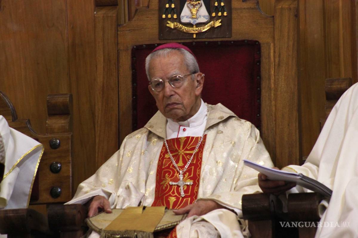 $!Francisco Villalobos llega a su 48 aniversario episcopal