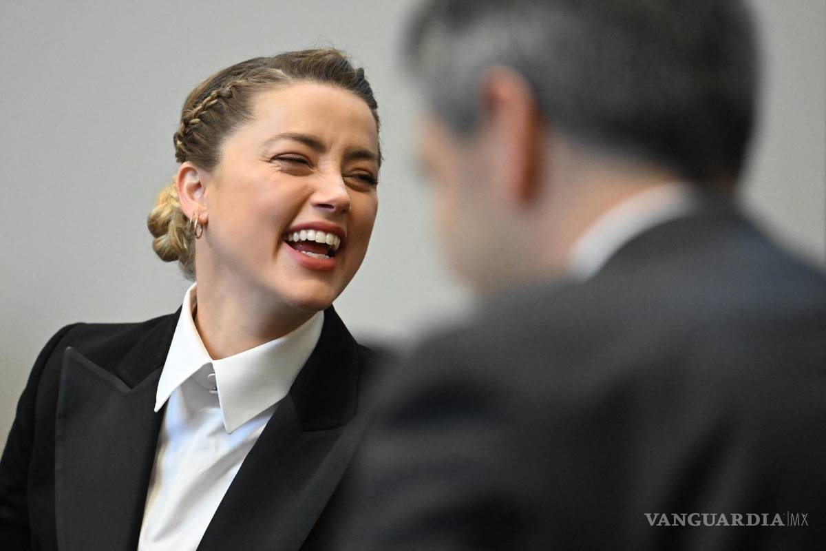 $!Amber Heard en la corte de Fairfax, Virginia.