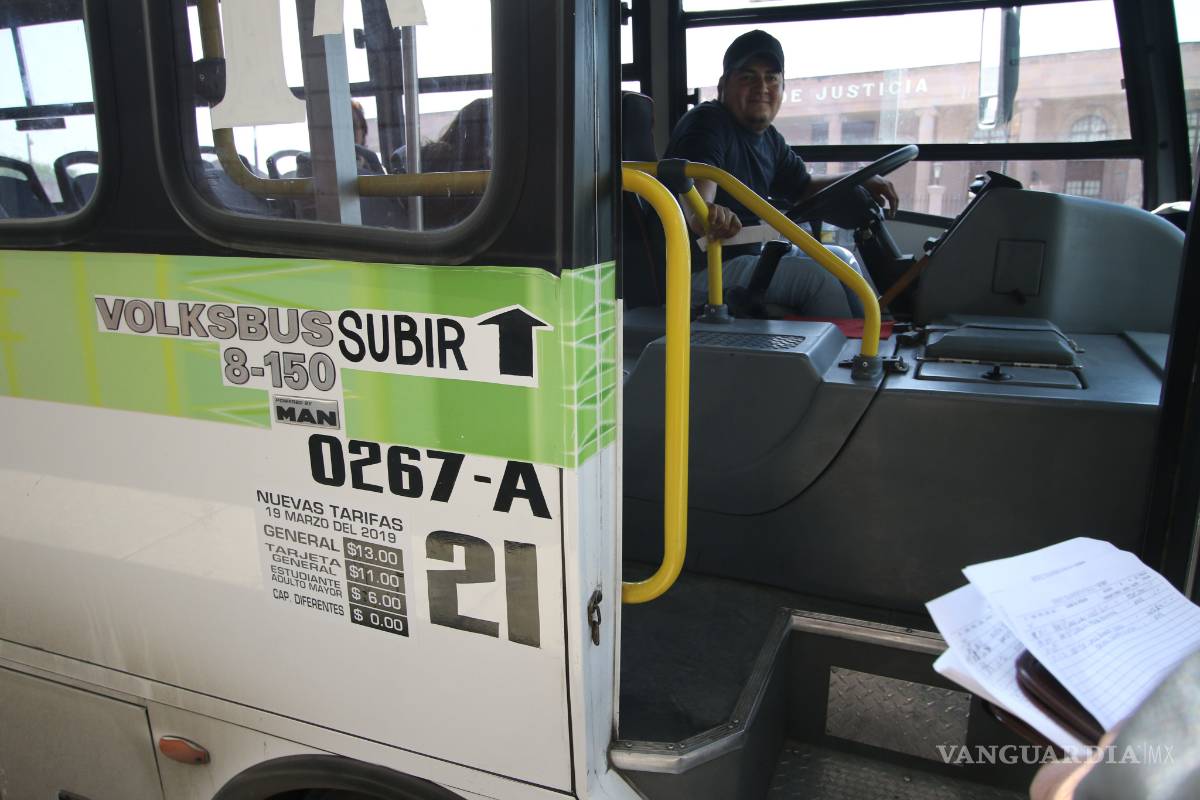 Capacitar a un chofer de combi cuesta 900 pesos, tras alianza entre Ayuntamiento y concesionarios