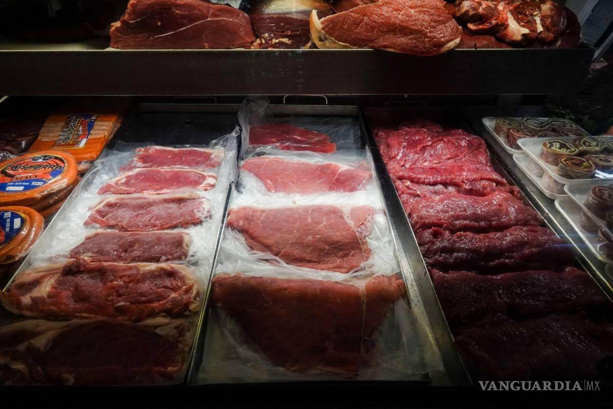 Gusano barrenador y frontera cerrada disparan el precio de la carne