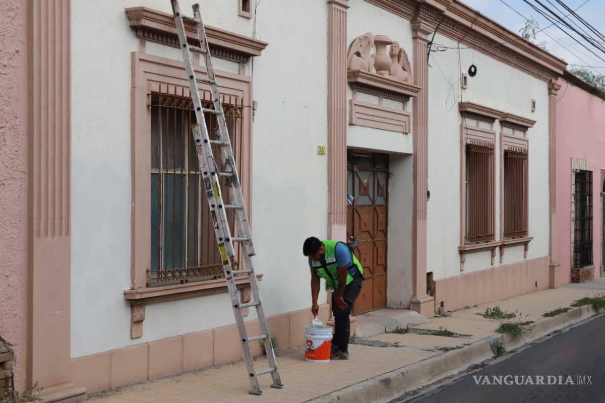 Avanza al 80% rehabilitación de fachadas en la calle de Bravo del Centro de Saltillo