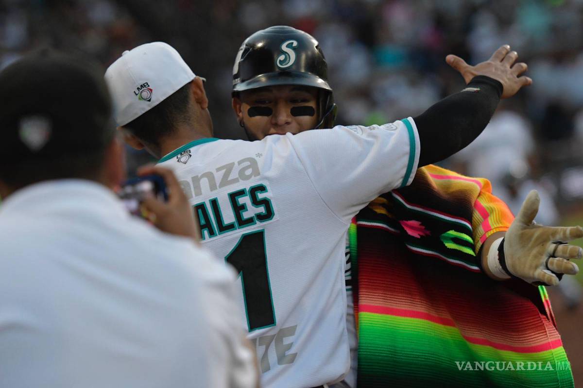 $!Fernando Villegas anotó dos jonrones durante la tarde y encaminó a la Nave Verde a lo que parecía ser la victoria.