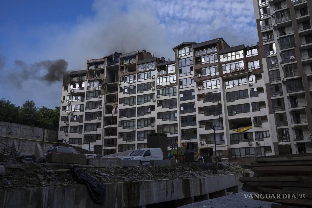 $!Hasta el ataque del domingo por la mañana, Kiev llevaba desde el 5 de junio sin sufrir ataques aéreos rusos así.