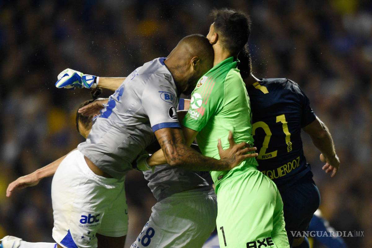 Esteban Andrada, portero de Boca se fractura la mandíbula y se pierde el superclásico