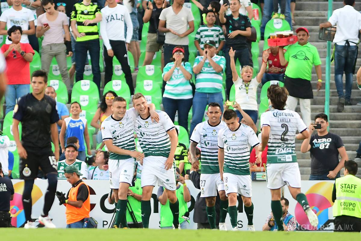 Santos ‘le abolla la corona’ a Chivas en la Copa MX