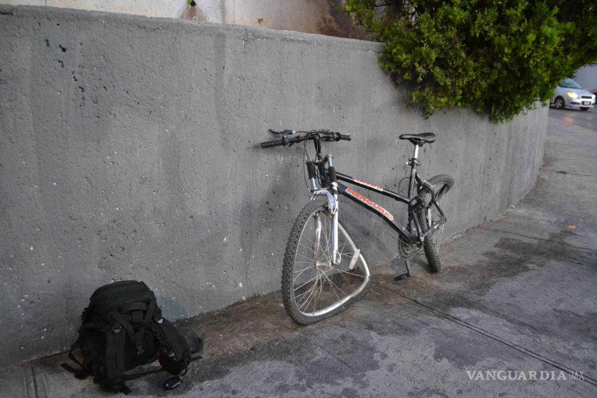 Arrastra a ciclista con camión