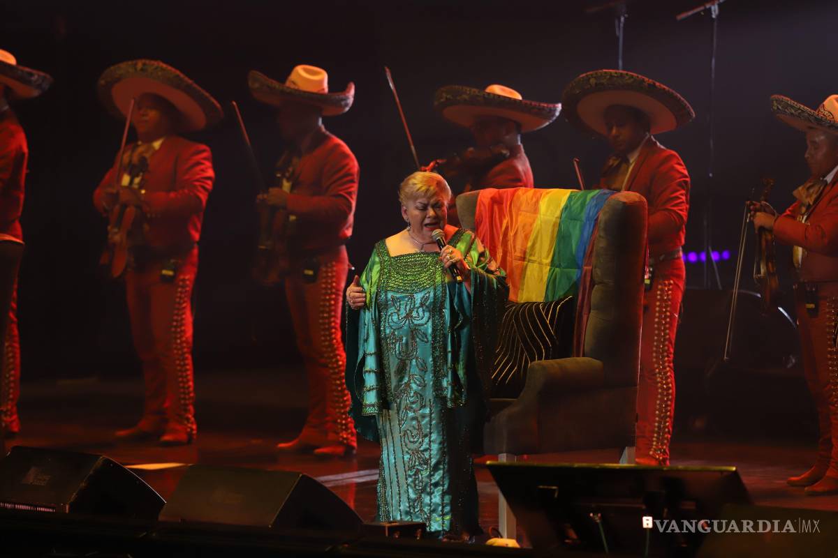 ‘Rata de dos patas’, ¿a quién le cantaba Paquita la del Barrio? Esta es la historia que involucra a su exesposo y a Salinas de Gortari