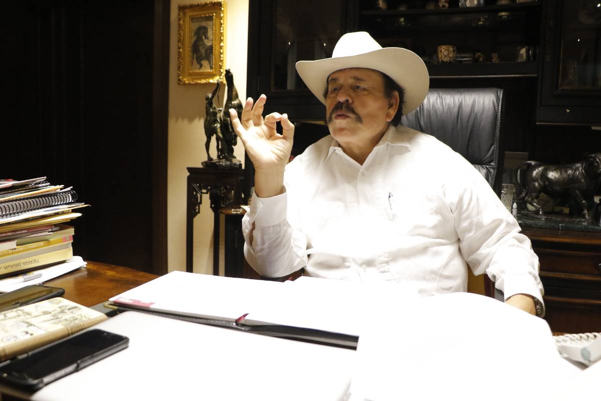 Cinco Manantiales a la zona franca: Armando Guadiana