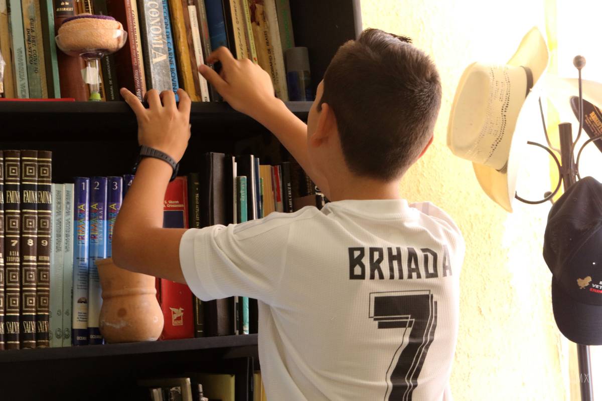 $!Él tiene el nombre más largo de Saltillo y es de ¡36 letras!... Brhadaranyakopanishadvivekachudamani Erreh Muñoz