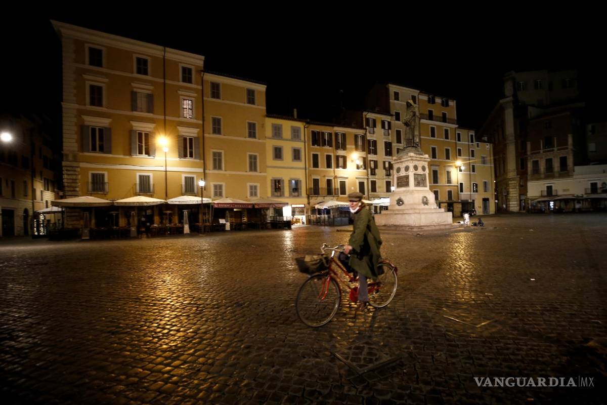 Imponen nuevas restricciones en Italia por la pandemia