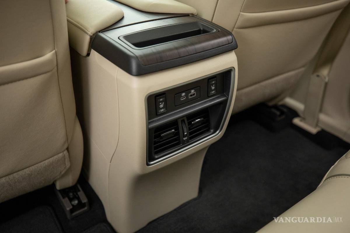 $!La nueva Nissan Murano tiene toques más elegantes y deportivos