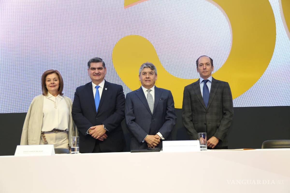 $!Alicia Navarro, David Garza, José Antonio Fernández Carbajal y Federico Garza Santos, oradores del evento FOTO: RAFAEL BAUTISTA HERNANDEZ