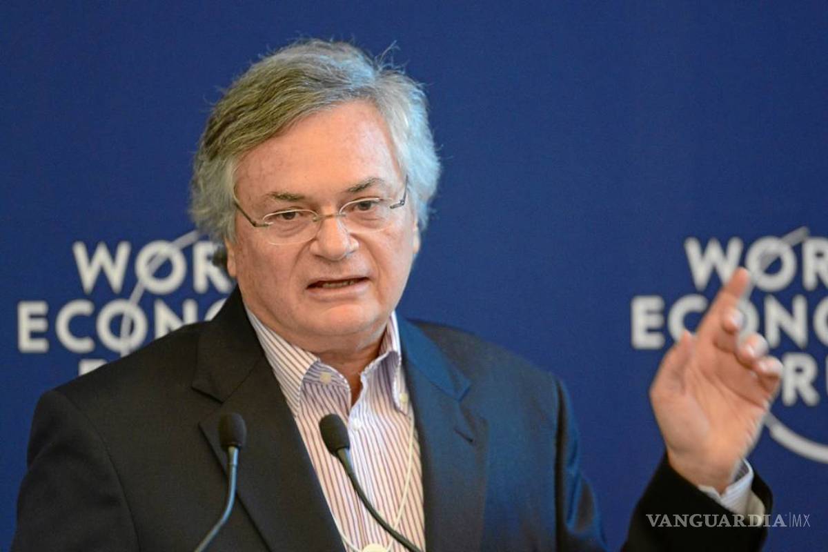 El poder en el siglo XXI es más fácil de obtener y de perder: Moisés Naím