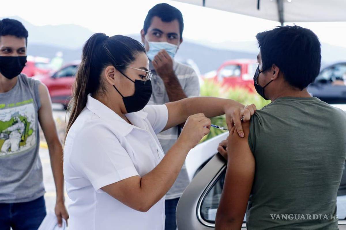 Hoy se termina la vacunación de todos los municipios del norte, para que se abra la frontera: AMLO