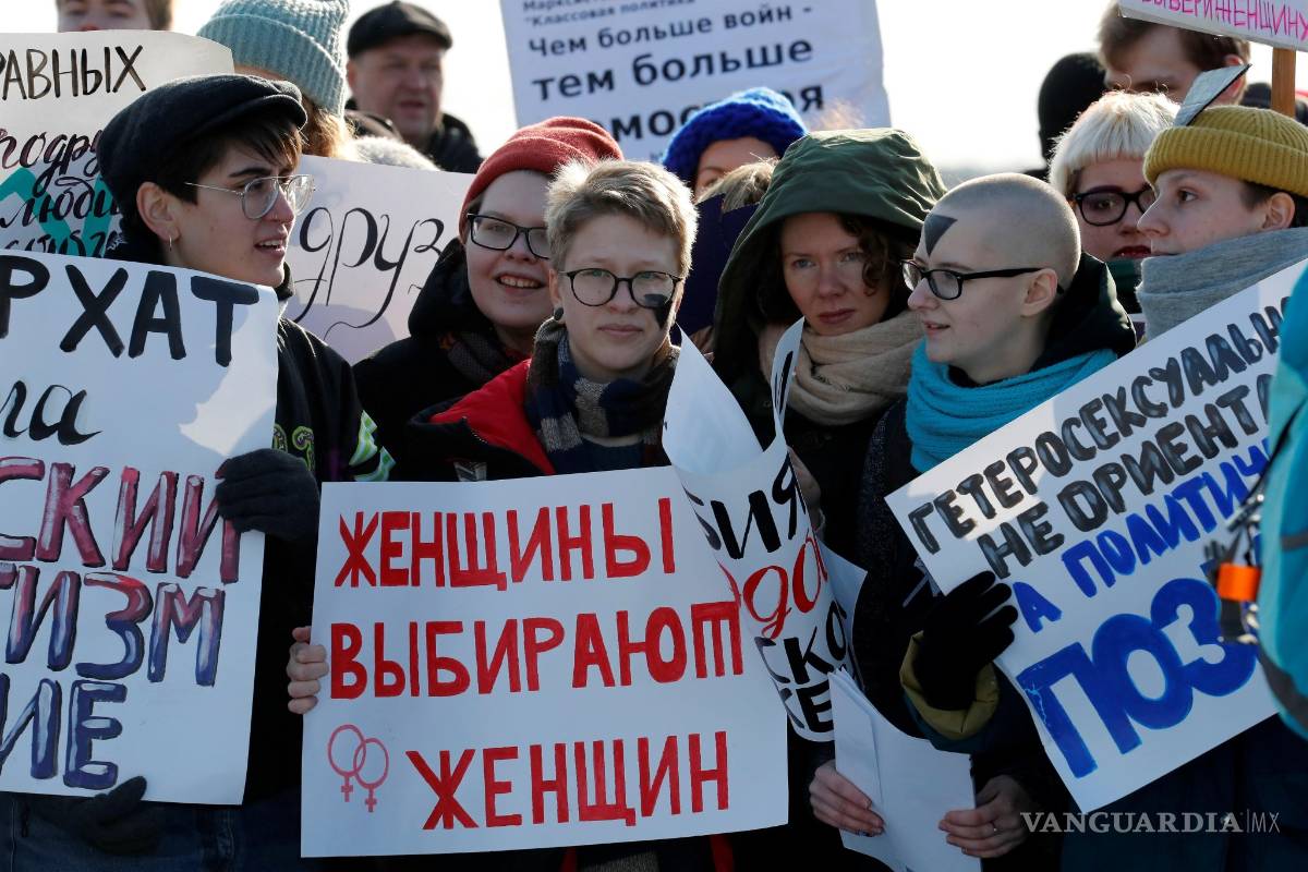 $!Mujeres de Indonesia, Rusia, Nairobi, España y Filipinas toman las calles por el Día de la Mujer