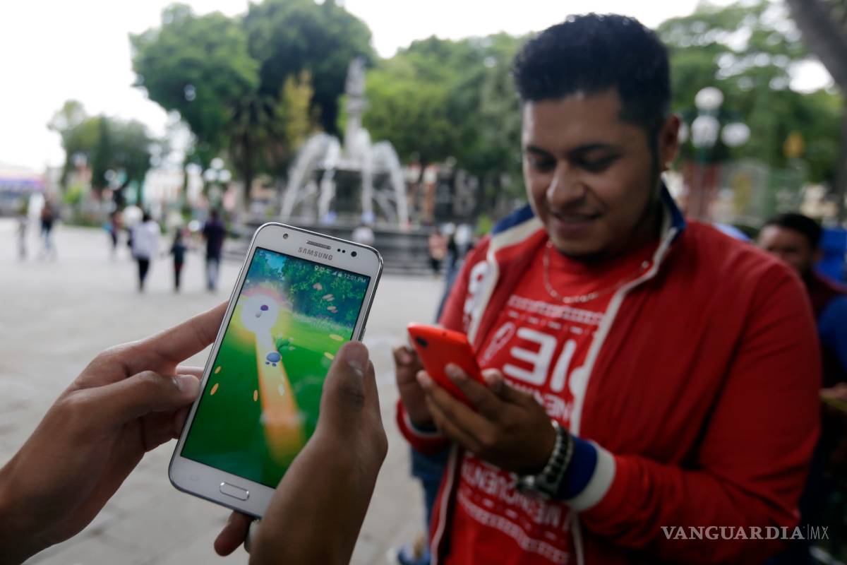 Revela estudio que mexicanos gastan hasta 3 mil pesos a la hora de comprar teléfonos