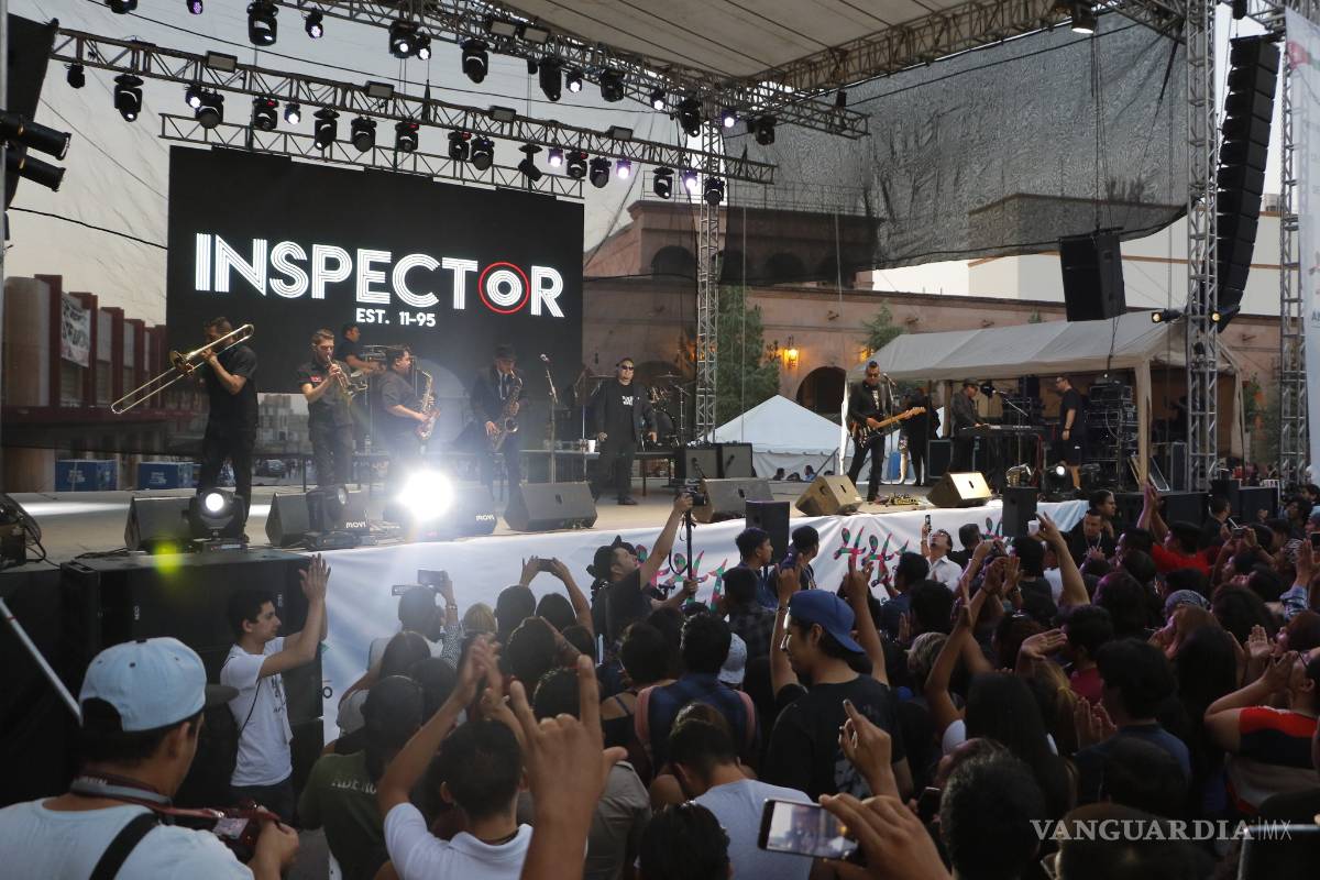 Inspector pone a bailar a Saltillo en su 441 aniversario