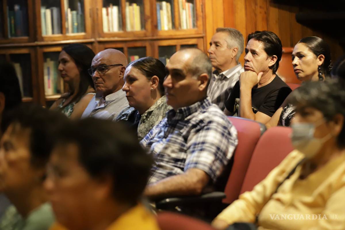 $!La Sala Carmen Aguirre de Fuentes abrió sus puertas una vez más al arte y la cultura.