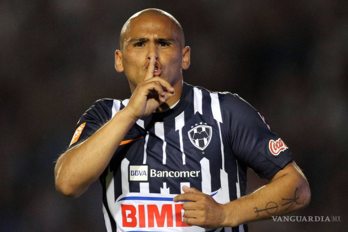 $!Humberto Suazo le contesta a Gignac por burlarse de Rayados