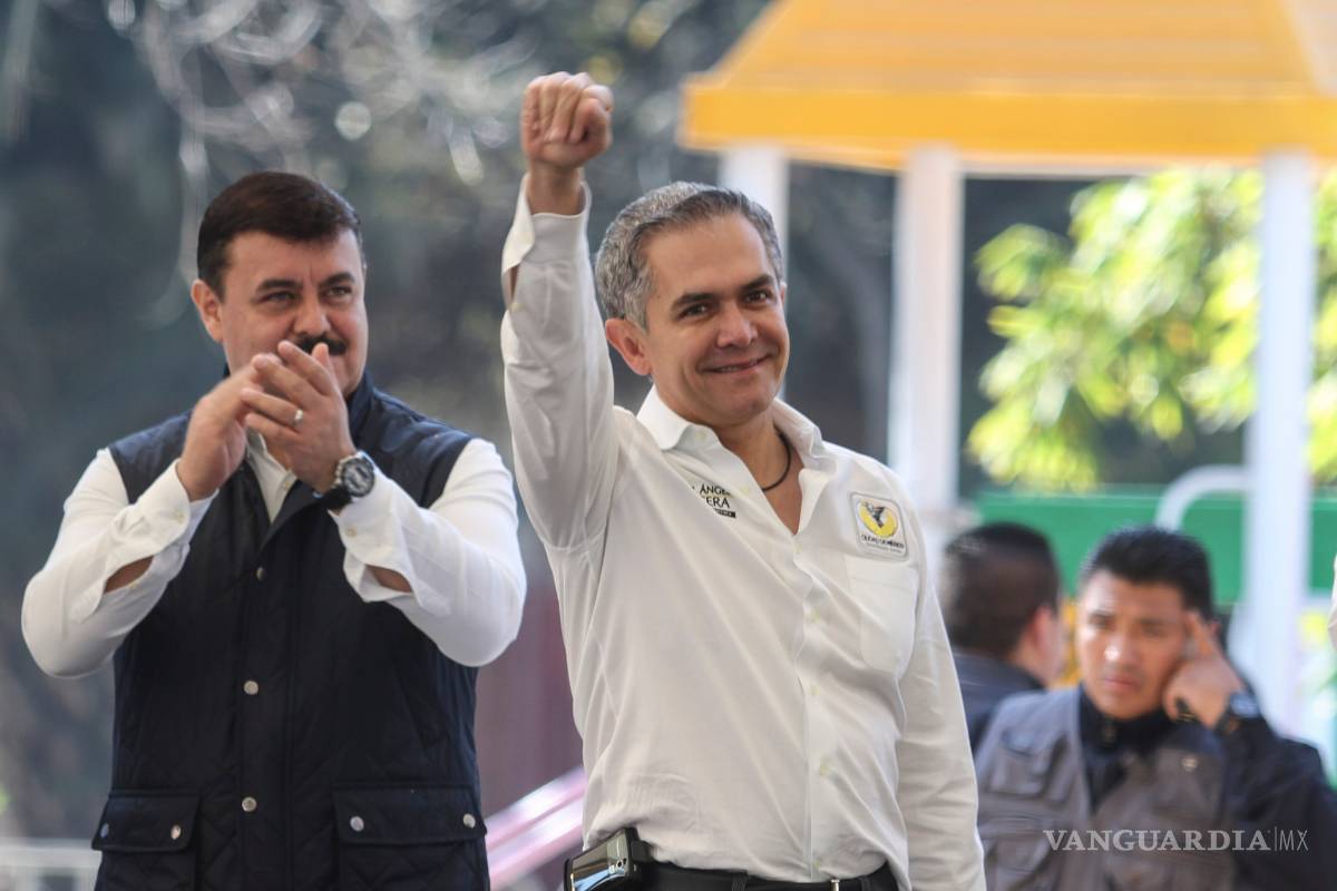 Placas ‘Ciudad de México’ serán para autos nuevos: Mancera