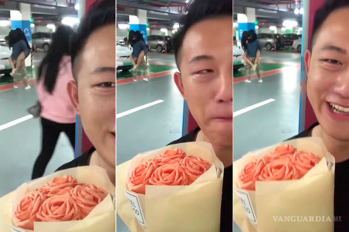 Le lleva flores a su novia por su cumpleaños y la encontró con otro