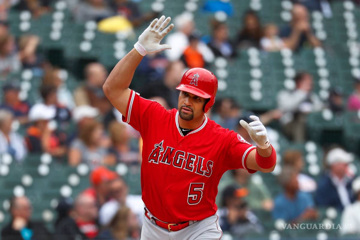 Pujols llega a 2,000 impulsadas y 1,300 extrabases en la historia