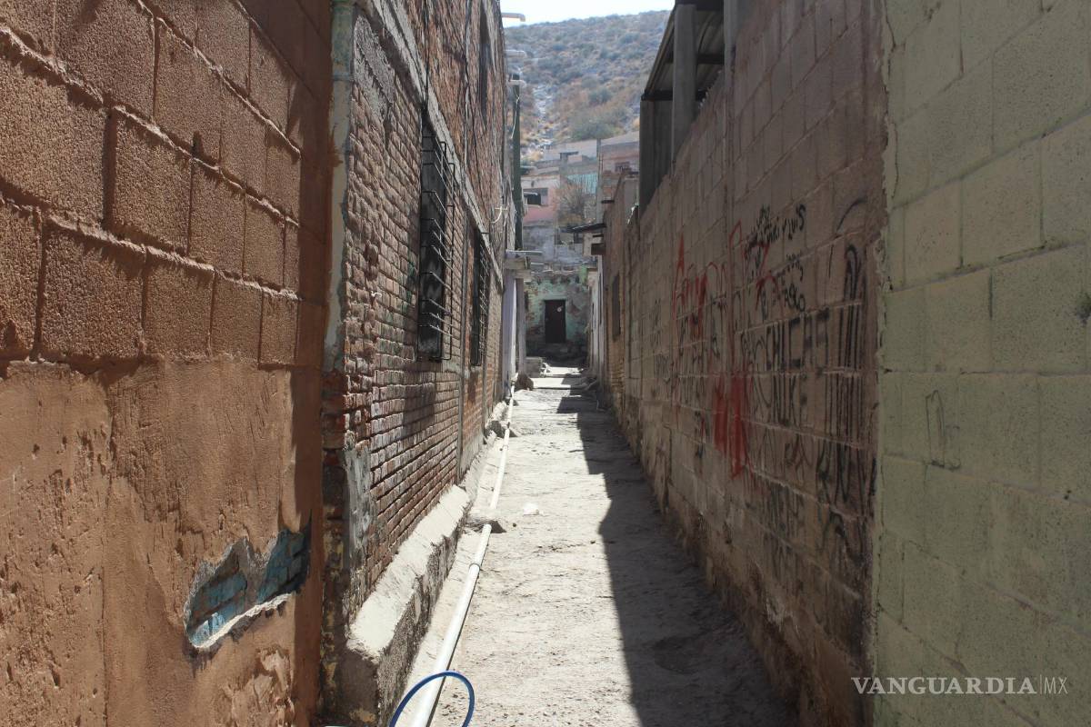 $!Los pasillos de la colonia Nuevo México en Torreón, donde decenas de personas fueron desplazadas sin que se haya hecho un estudio a nivel regional sobre el fenómeno de los desplazados por la violencia.