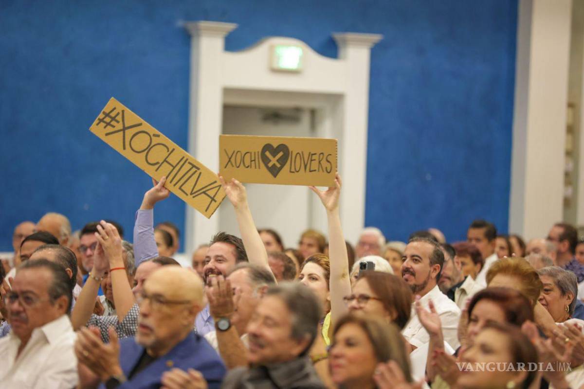 $!Con sus recorridos, Xóchitl ha reunido diversos seguidores, quienes han convocado hasta una marcha para defenderla de los dichos de AMLO.