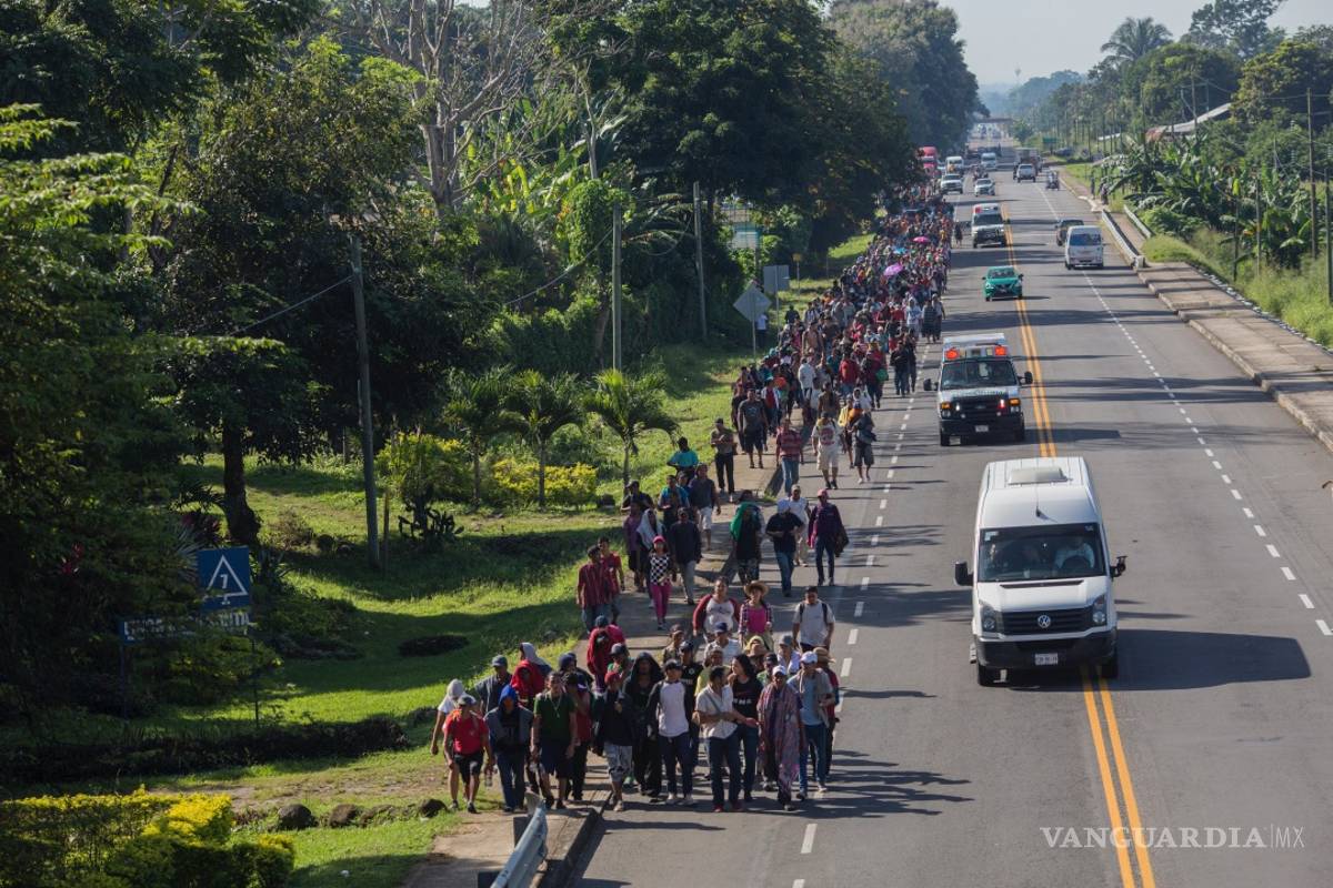 $!Planea Trump albergar a migrantes en “tiendas de campaña”, expertos alertan del peligro de enviar soldados a la frontera
