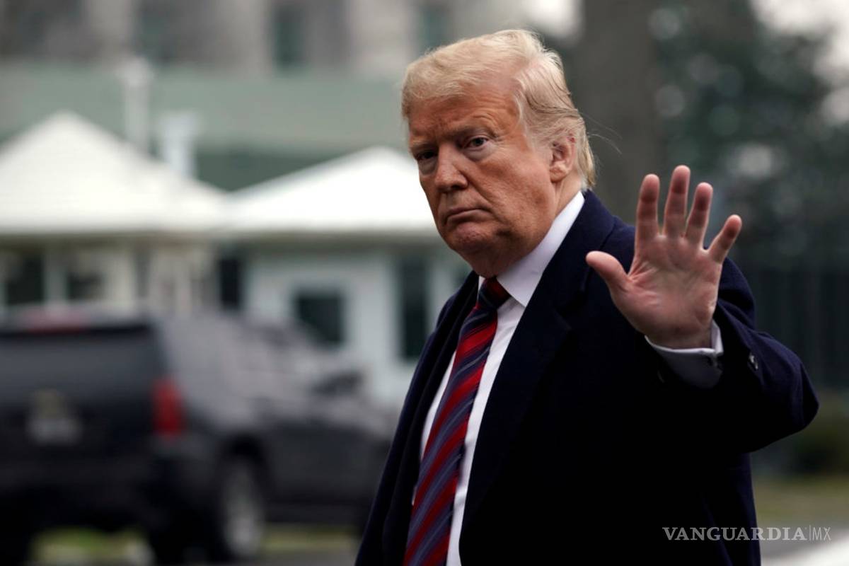 Antes de dejar la presidencia, Trump indultó a 143 personas, incluido Steve Bannon