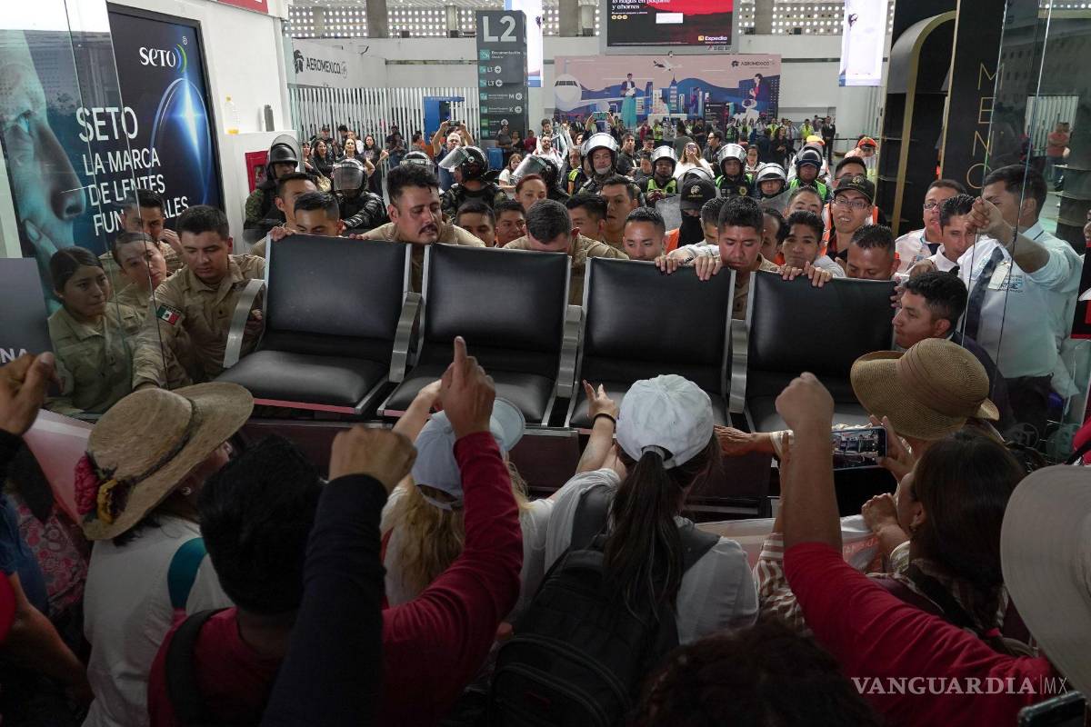 Bloqueo del CNTE en el AICM: ¿Qué hacer si pierdes tu vuelo? Aeromexico y Viva Aerobus responden