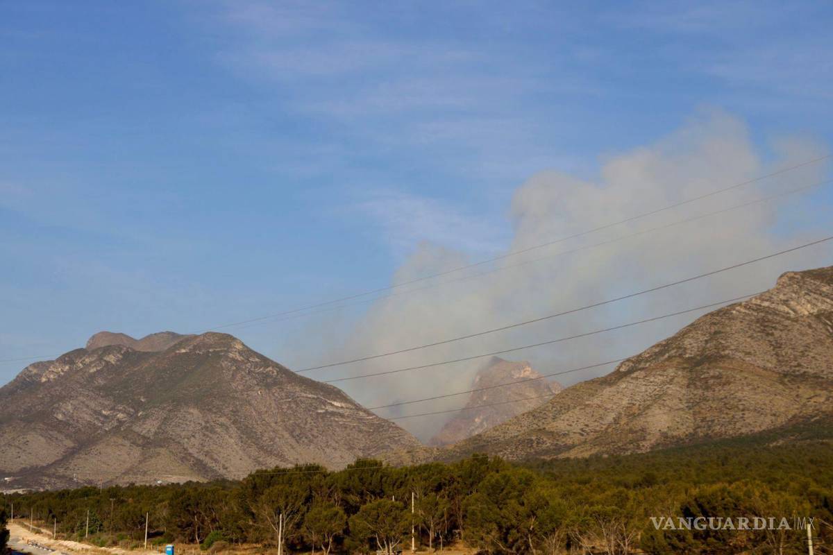 $!Fumarola del incendio en cañón de San Lorenzo en Saltillo