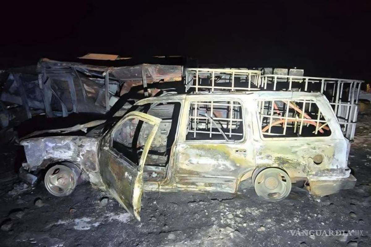 Se consumen en llamas camionetas usadas para huachicoleo en Hidalgo
