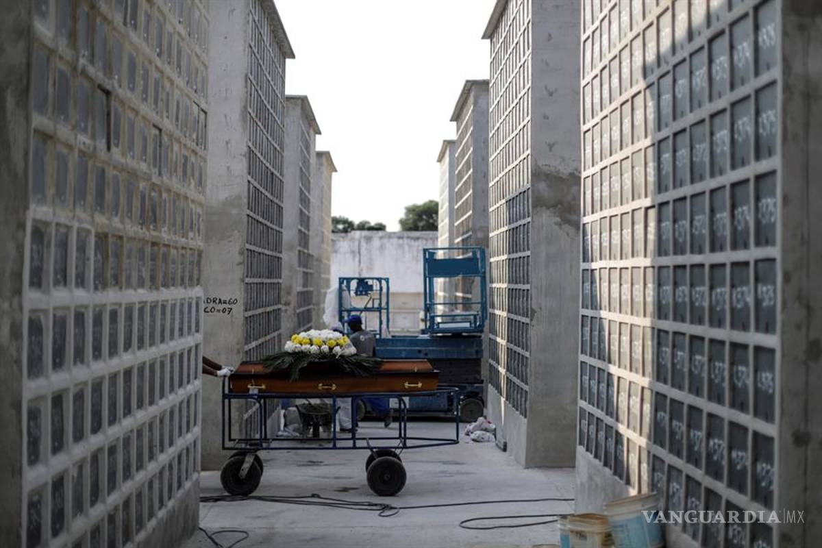 $!Hospitales en Río de Janeiro están colapsados por la pandemia del conanarivus en Brasil