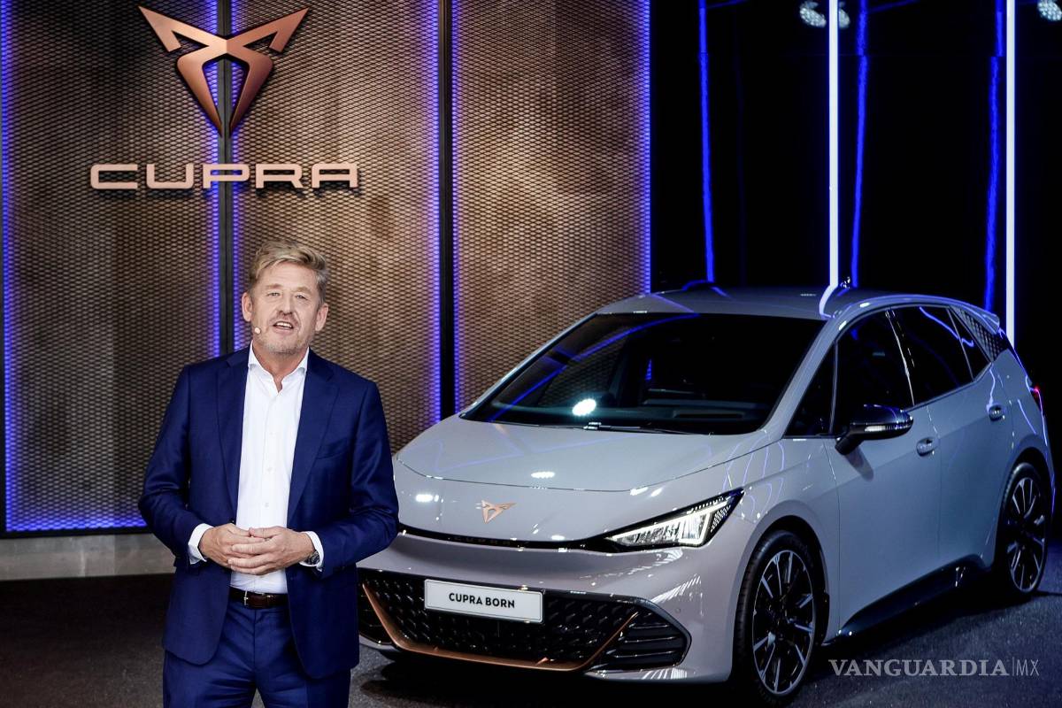 $!El presidente de Seat, Wayne Griffiths, durante la presentación de la ofensiva eléctrica de la compañía que ha realizado en el Automobile, el Salón Internacional del Automóvil de Barcelona. EFE/El presidente de Seat, Wayne Griffiths
