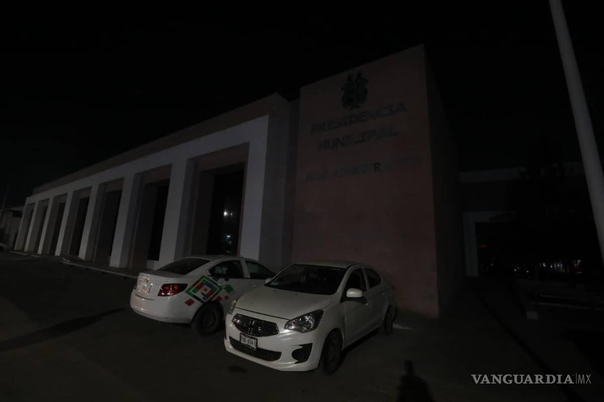 $!La Presidencia Municipal y unidades administrativas participan en la Hora del Planeta, impulsada a nivel mundial por el WWF.