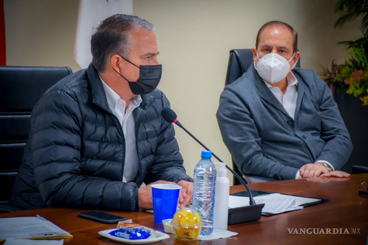 Restringen horarios a centros comerciales en Piedras Negras