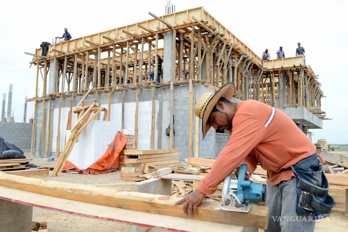 Construcción sería la más afectada si concluye TLCAN: Moody’s