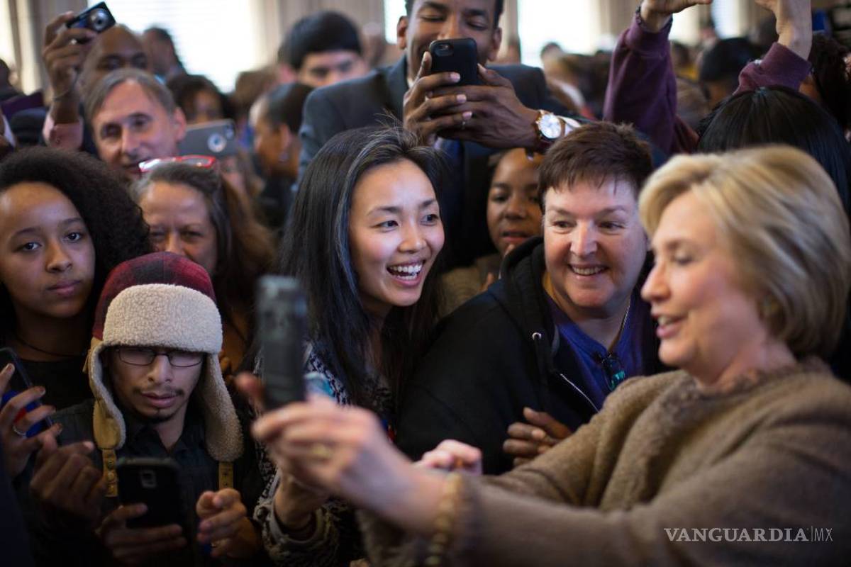 Mujeres dan a Clinton amplia ventaja sobre Sanders en Florida
