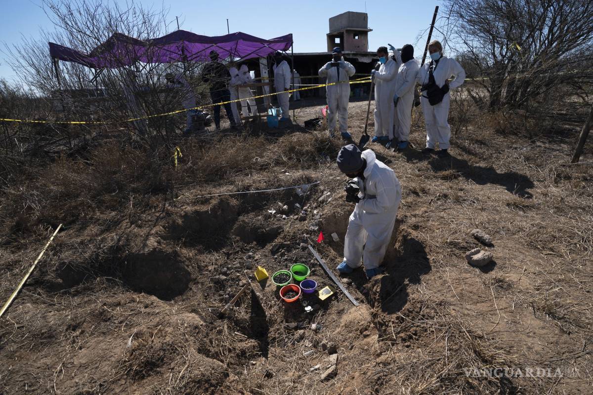 $!Las declaraciones de Johnson se da en medio del escándalo por un campo de exterminio del narco en Jalisco.