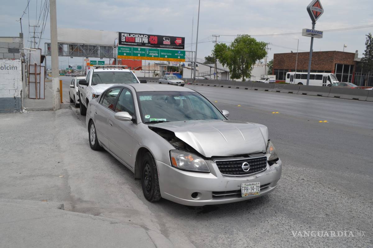 Por no guardar la distancia, chocan dos en el Luis Echeverría de Saltillo