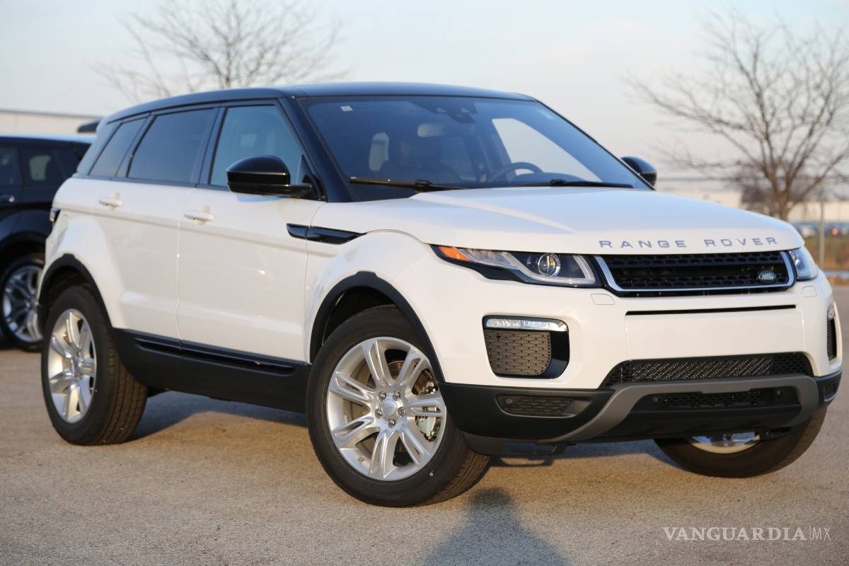 Celebra Land Rover en grande