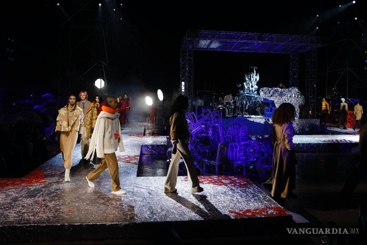 $!La colección Otoño 2022 de Tommy Hilfiger se modela durante la Semana de la Moda de Nueva York.