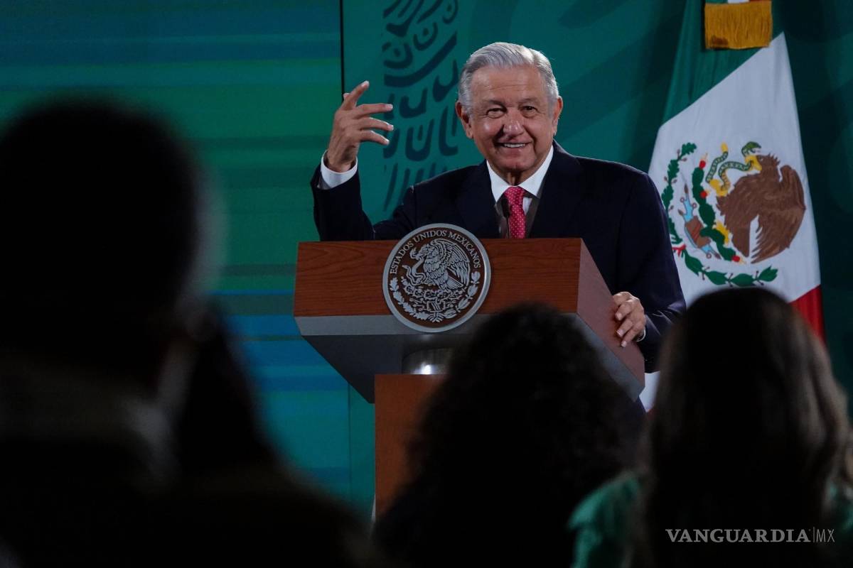 No será obligatoria Carta Compromiso; contradice AMLO a la SEP