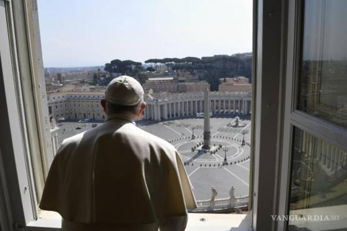 Con la Plaza de San Pedro Vacía, el Papa Francisco da la bendición Urbi et Orbi (EN VIVO)
