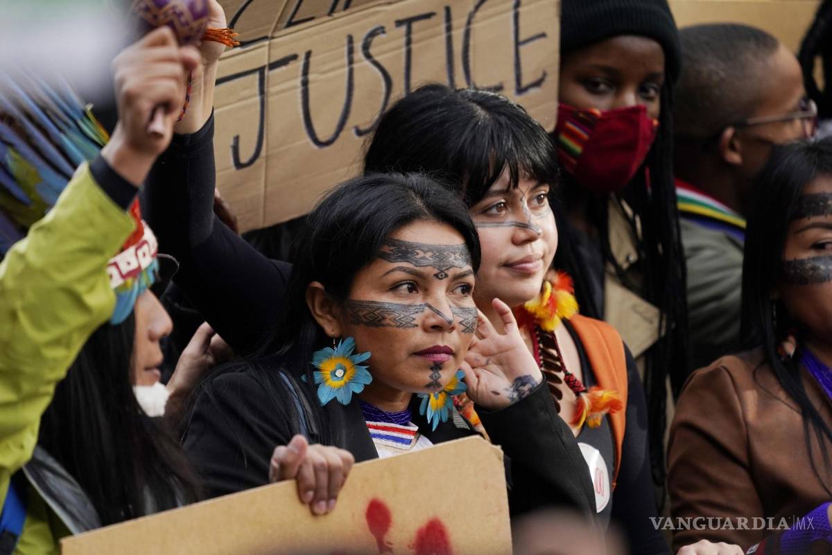 Jóvenes exigen a los mandatarios que limpien la mugre que dejaron