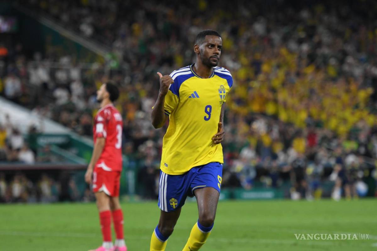 $!Suecia celebró su contundente debut mundialista tras imponerse 5-1 a Túnez en el Estadio Monterrey.