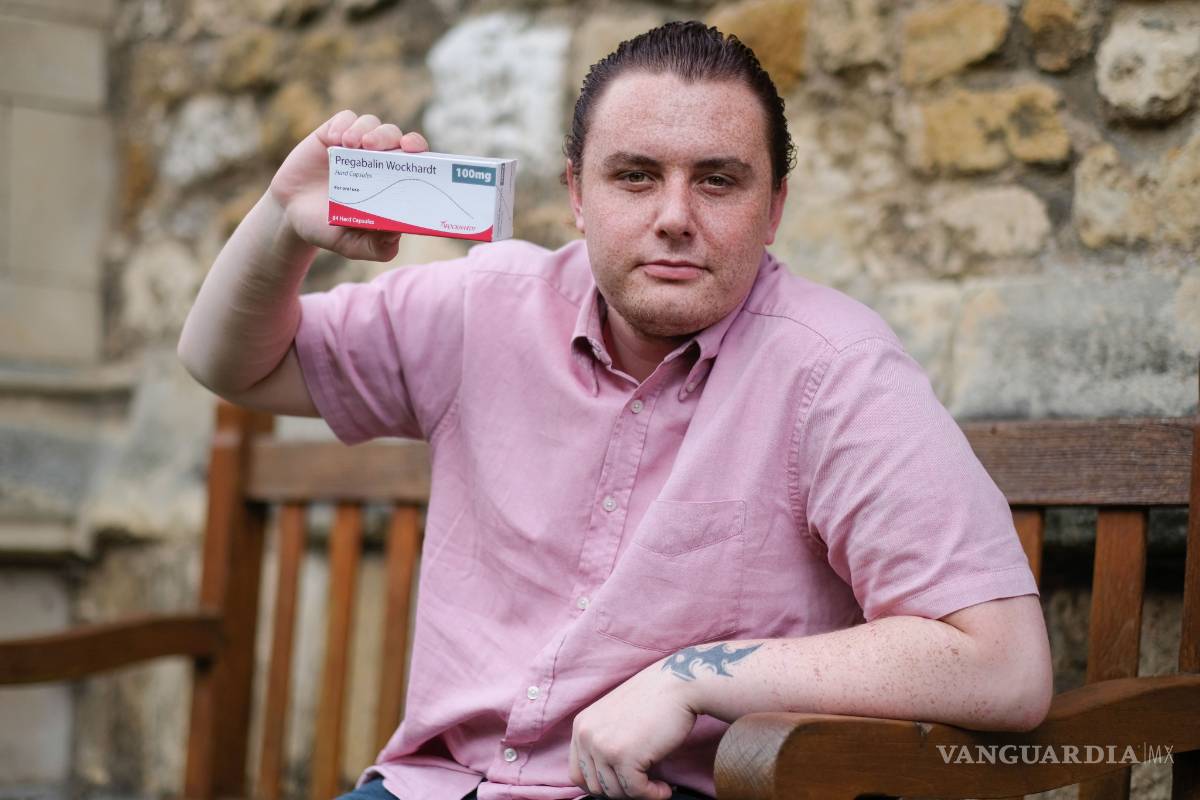 &quot;Tomar analgésicos me volvió gay&quot;, afirma el hombre que abandonó a su novia después de romperse el pie